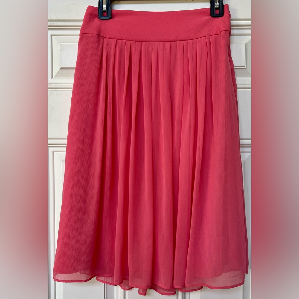 White House Black Market Skirt